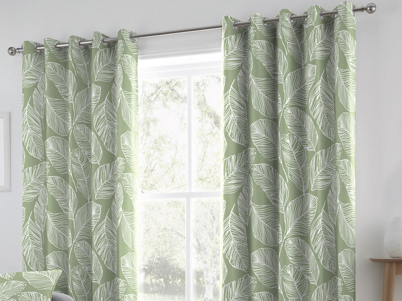 Ready made curtains in many widths and drops